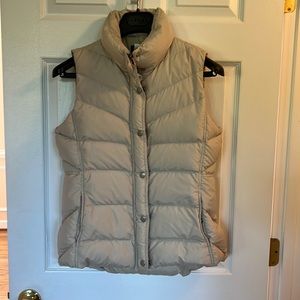 J.Crew Cream Puffer Vest in Medium